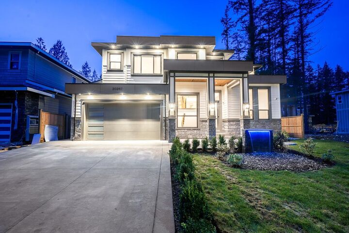 Property Photo: 20267 27 Avenue BC V2Z 0B6
