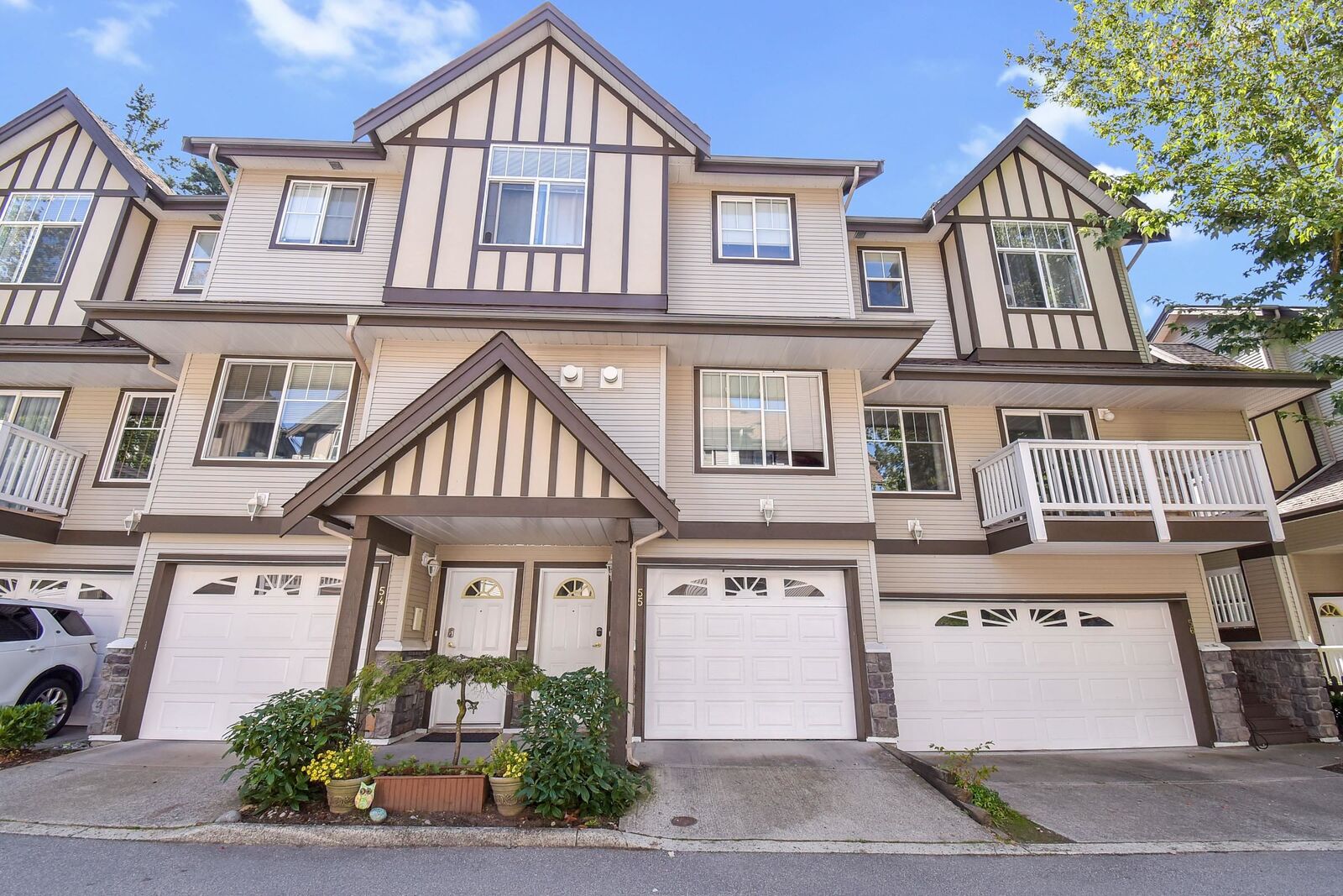 Property Photo: 15133 29A Avenue 55 BC V4P 3G4