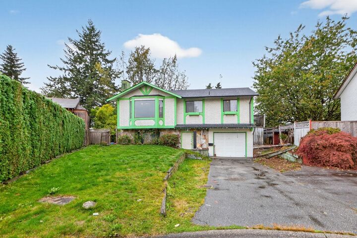 7253 140A Street — photo 1