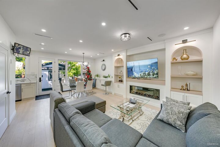 Property Photo: 683 W 19th Avenue 2 BC V5Z 1W9
