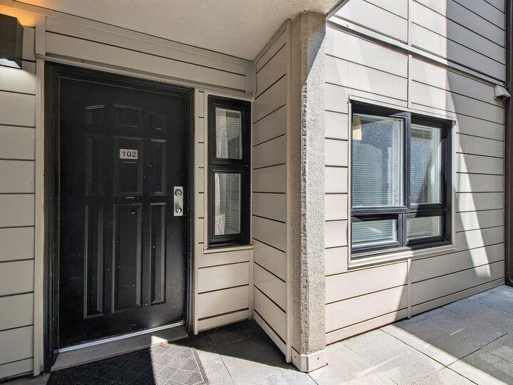 Photo de la propriété:  3788 W 10th Avenue 102  BC V6R 2G4 