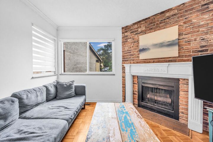 9618 139 Street — photo 1