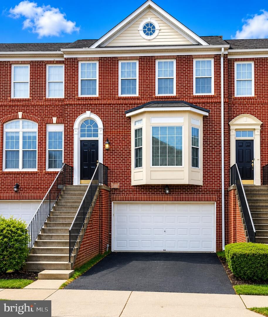 Property Photo:  5370 Blue Aster Circle  VA 20120 