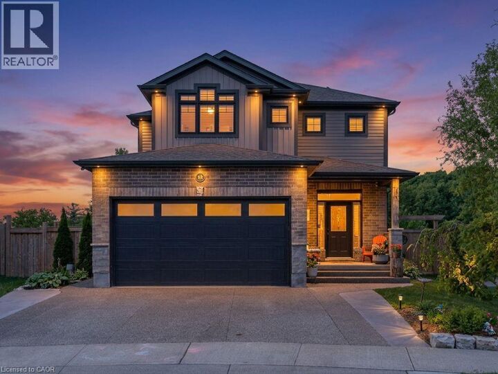Photo de la propriété:  48 Newcastle Court  ON N2R 0G7 