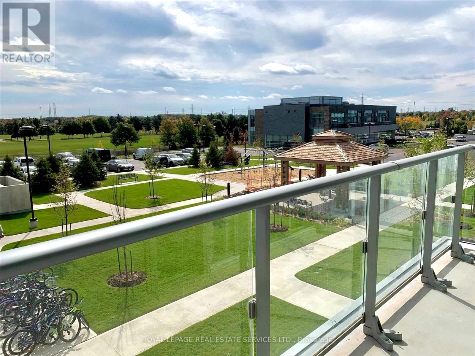 Photo de la propriété:  4677 Glen Erin Drive 204  ON L5M 2E3 