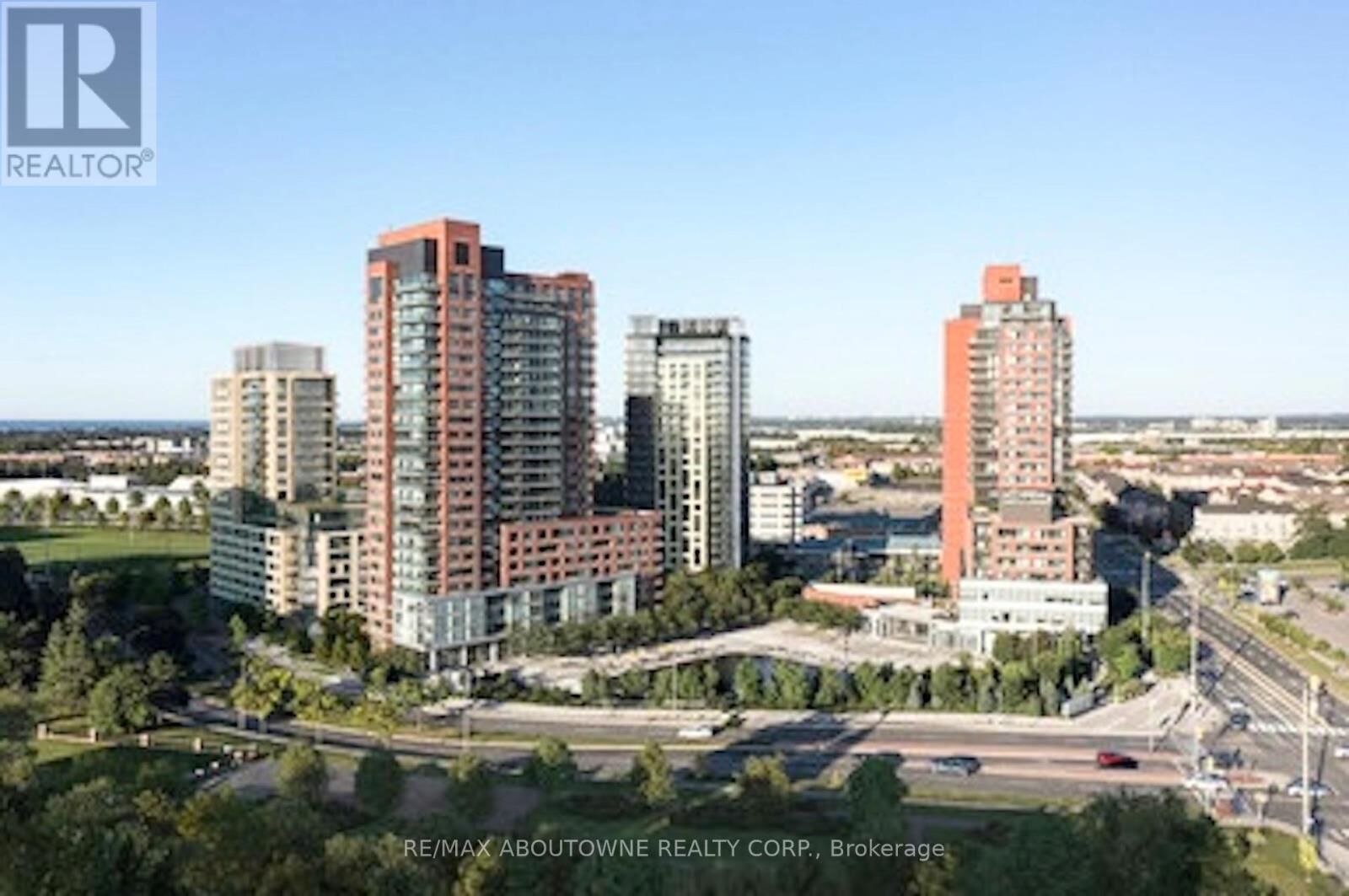 Property Photo:  2 River Plate Street 1001  ON L1S 0G6 