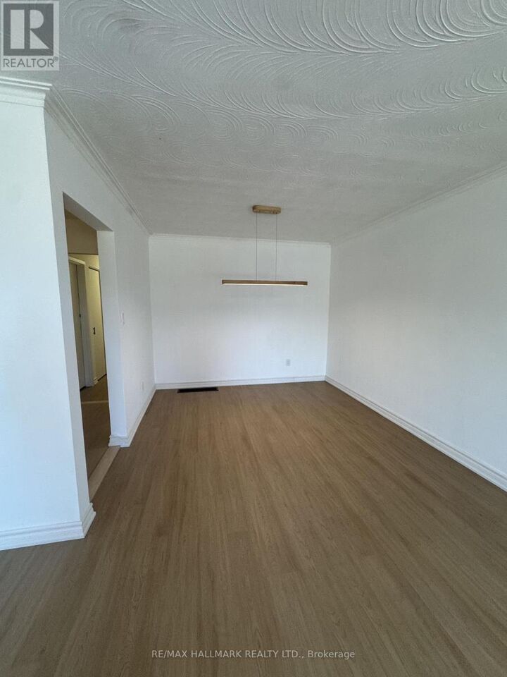 Property Photo:  728 Sunnypoint Drive  ON L3Y 2Z8 