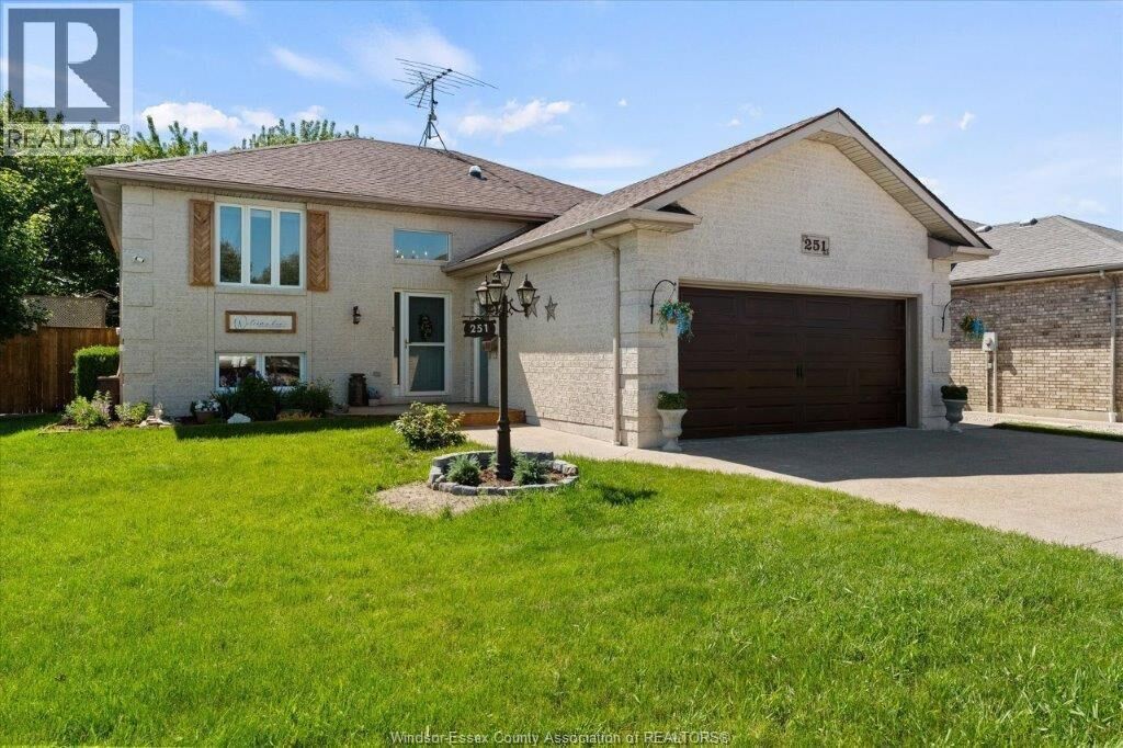 Property Photo:  251 Willowwood  ON N0R 1A0 