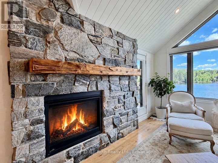 4721 Bayside Drive — photo 1