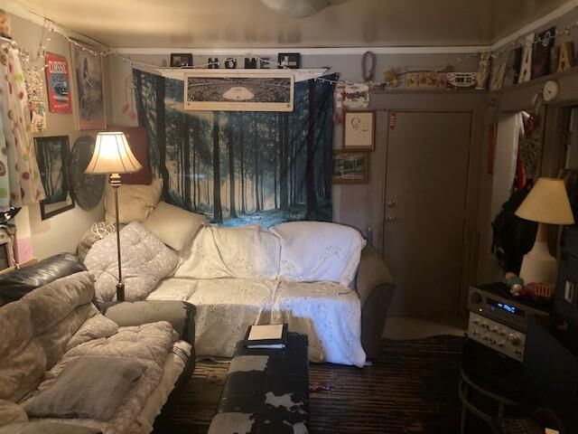 Property Photo:  279 Battery Street  MB R2X 2A6 