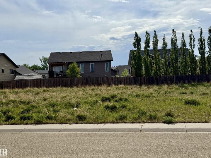 Property Photo:  4009 42 Street Close  AB T4J 0A4 