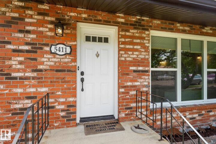 Property Photo: 5411 49 Street AB T7Z 1B5