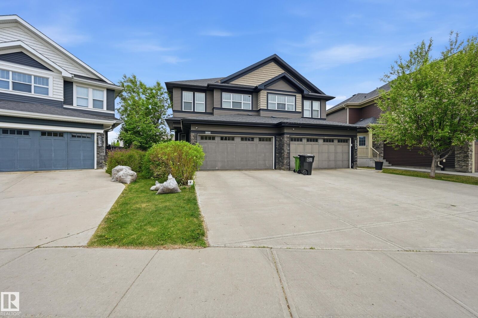 Property Photo: 1111 176 Street SW AB T6W 2B7