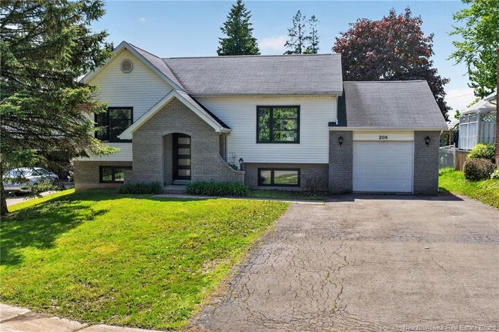 Property Photo:  208 Columbus  NB E1A 5L3 