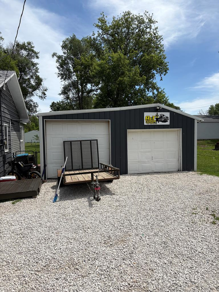 Property Photo:  923 S 31st Street  IA 50501 