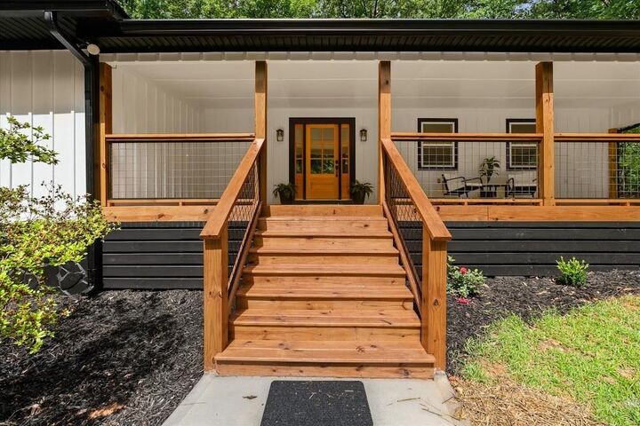 Property Photo:  2513 N Carroll Court  GA 30180 