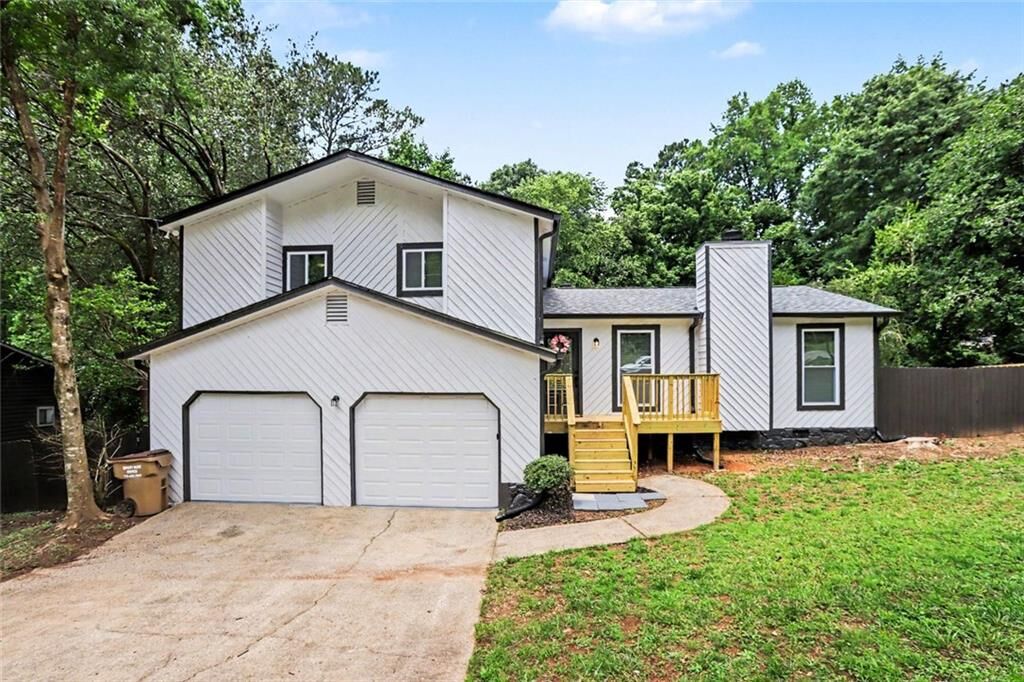 Property Photo:  3415 Sheree Trail SW  GA 30087 