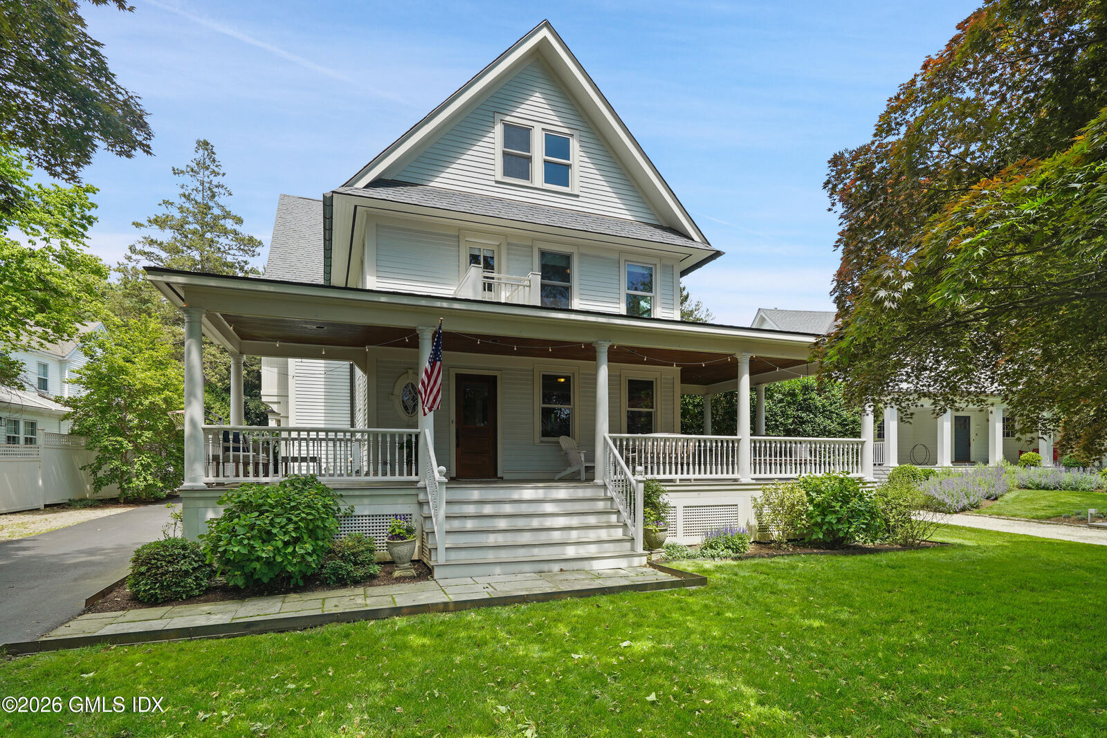 Property Photo:  2 Wahneta Road  CT 06870 