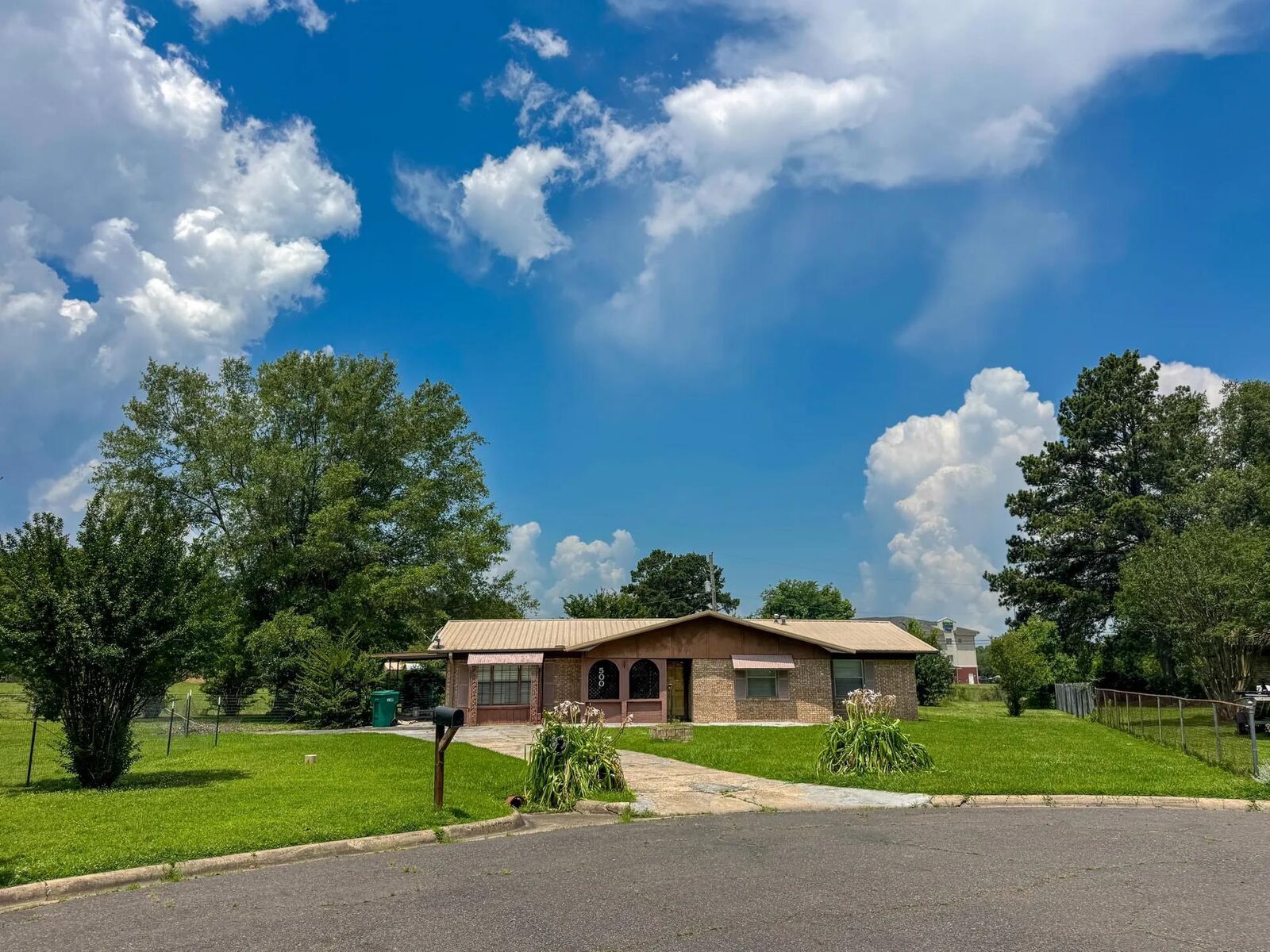 Property Photo:  500 Jefferson Street  TX 75570 