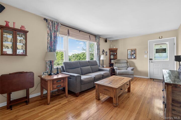 Property Photo:  19 Ivy Cliff Road  NY 10916 