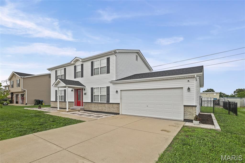 Property Photo: 424 Edwin Drive IL 62239