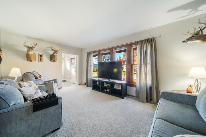 Property Photo: 127 Hein Ave WI 53073