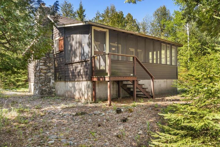 Property Photo: 1264 Wenniway Drive MI 49701