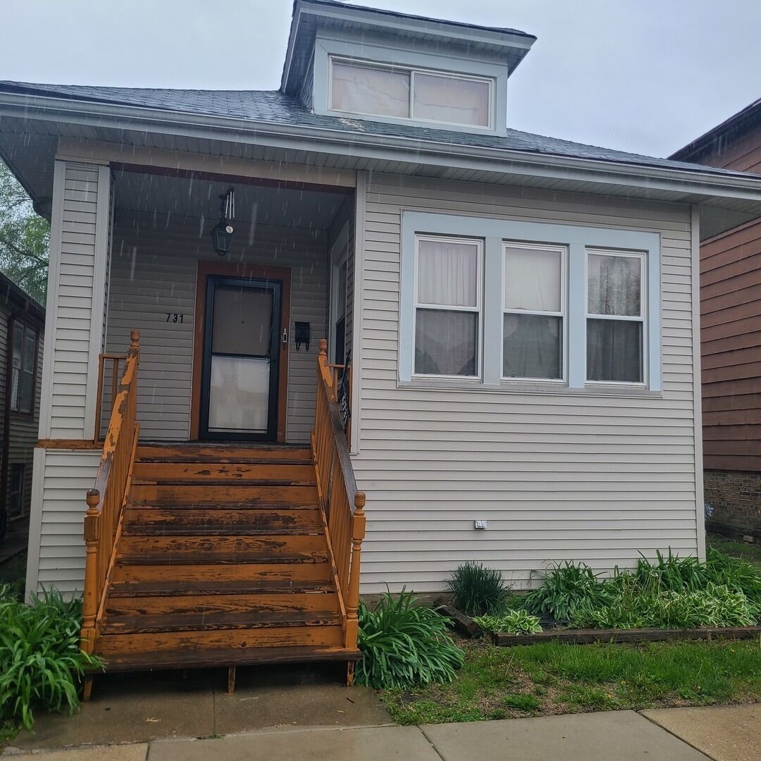 Property Photo:  