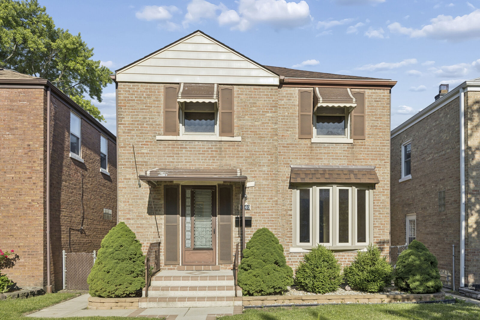 Property Photo: 4140 N Pontiac Avenue IL 60634
