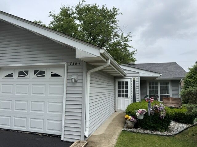 Property Photo: 7304 Lynda Court IL 60020