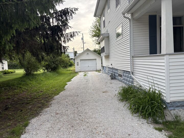 Property Photo:  130 S 5'Th Street Street  IL 60966 