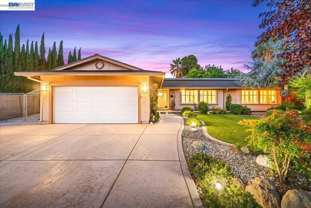Property Photo:  960 Kern Ct  CA 94551 