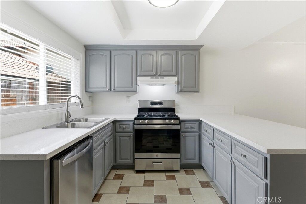 Property Photo: 7082 Heil Ave 1 CA 92647