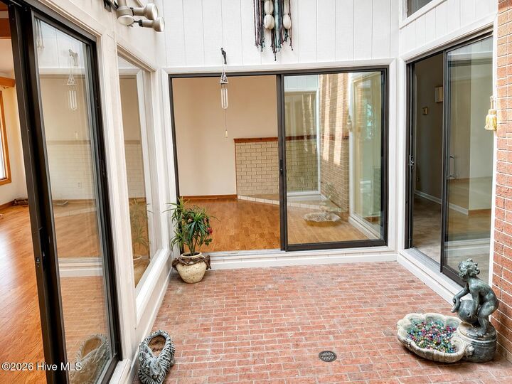 Property Photo:  4501 W Fairway Drive  NC 28562 