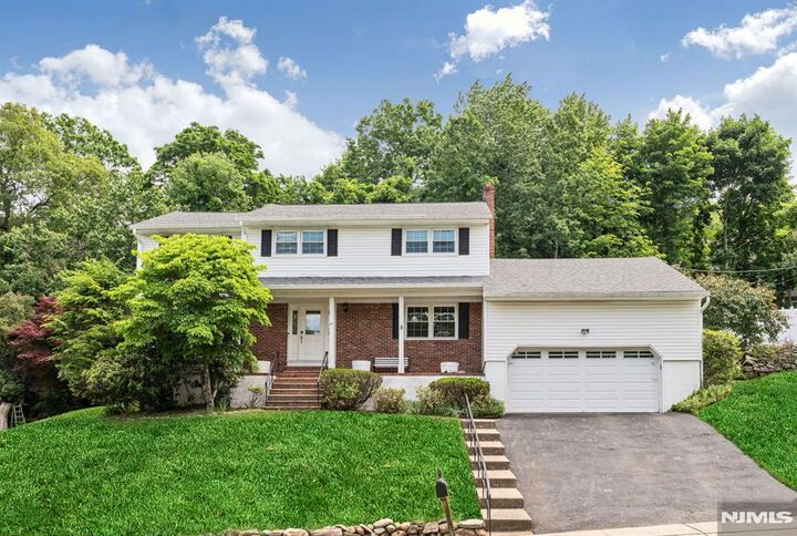 Property Photo:  37 Wolfe Drive  NJ 07465 