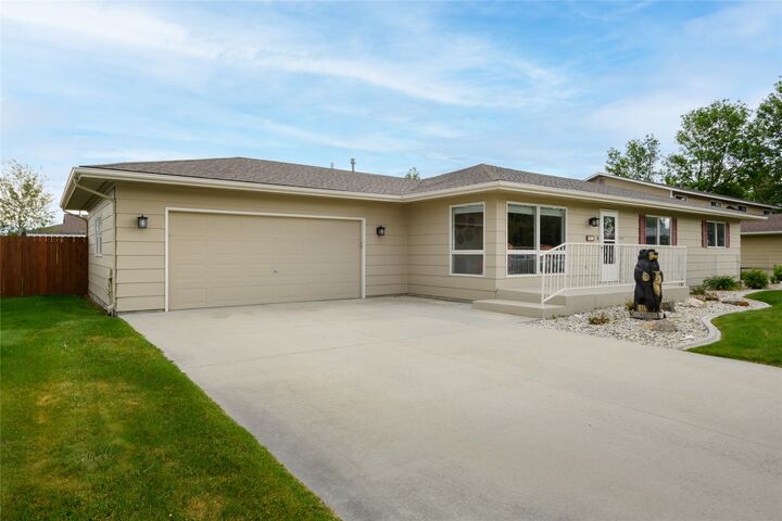 Property Photo: 802 Parker Avenue MT 59840