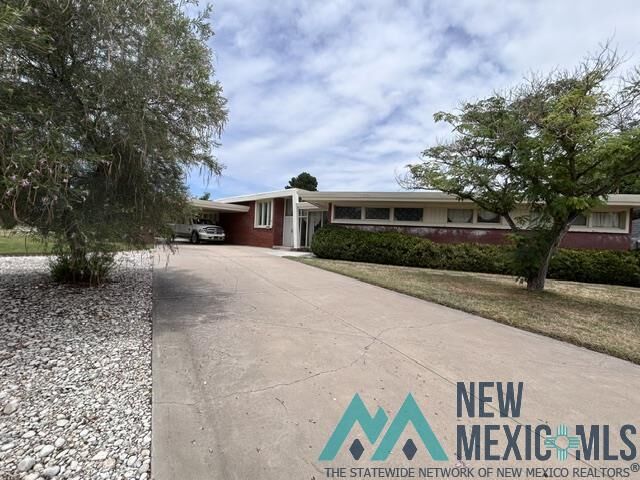 Property Photo:  1216 W Thomas Street  NM 88220 
