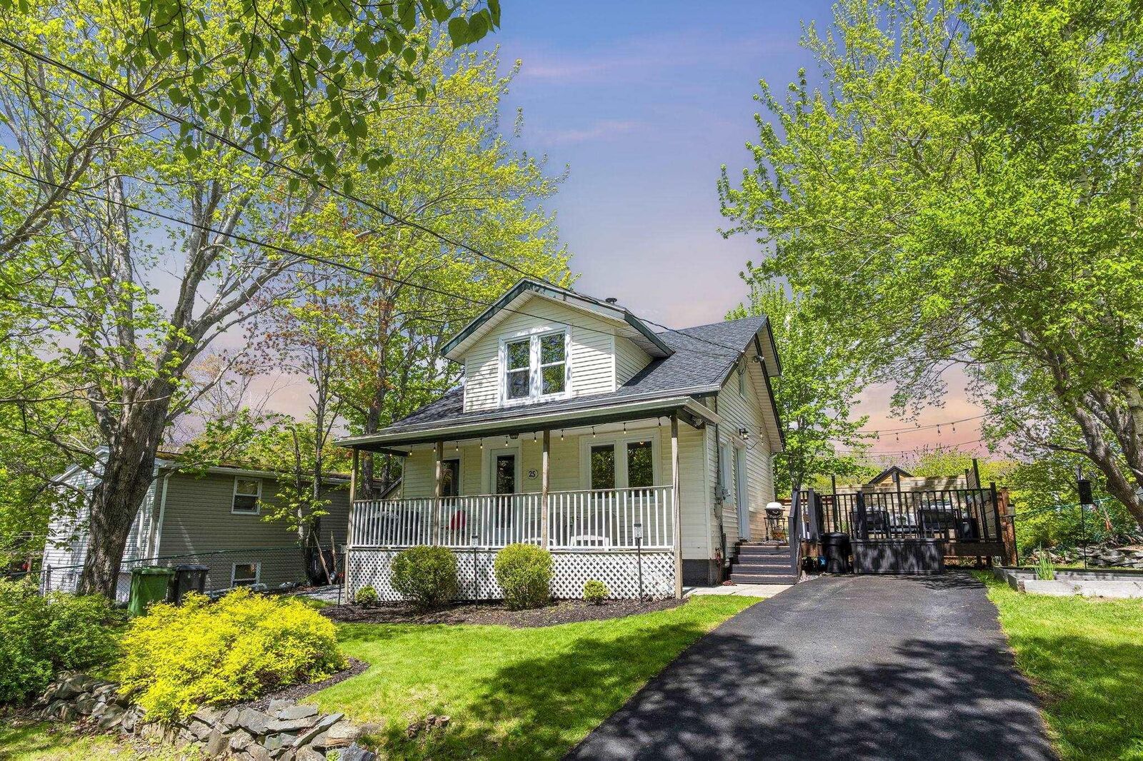 Property Photo:  25 Pioneer Avenue  NS B3M 1W9 