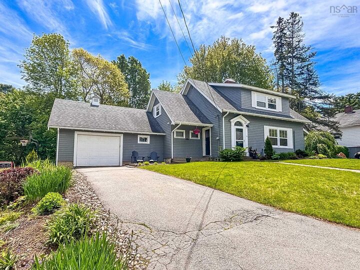 Property Photo:  65 Crescent Street  NS B4V 2C6 