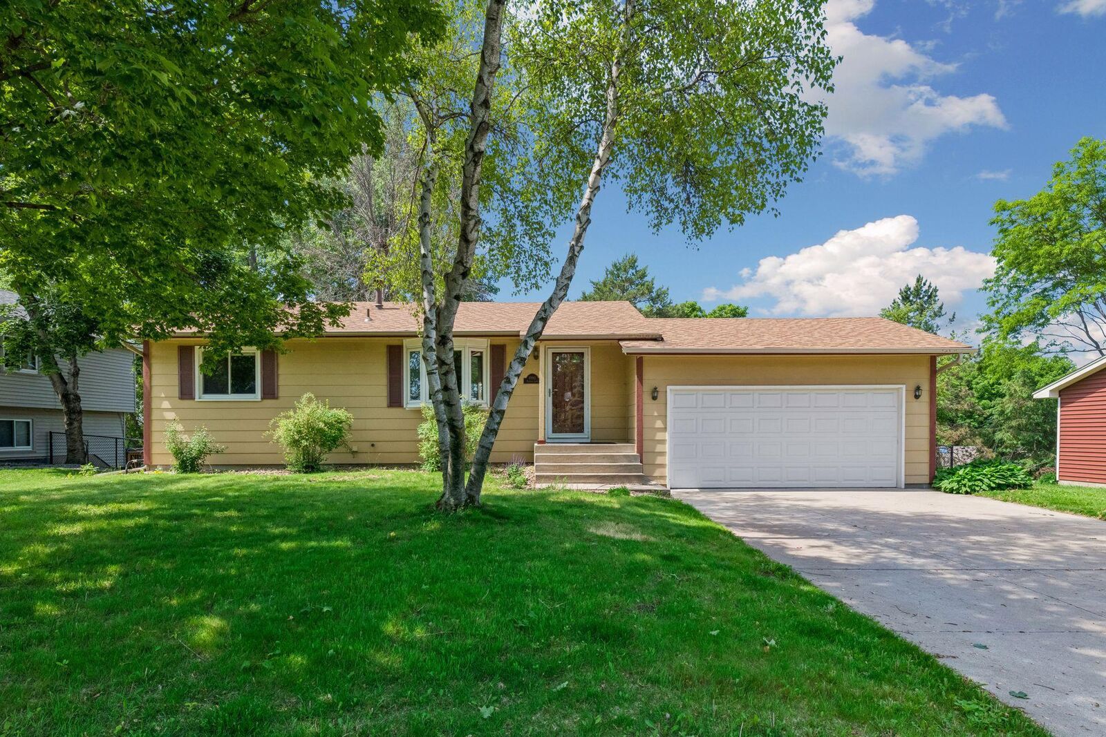 Property Photo:  6990 Redwing Lane  MN 55317 