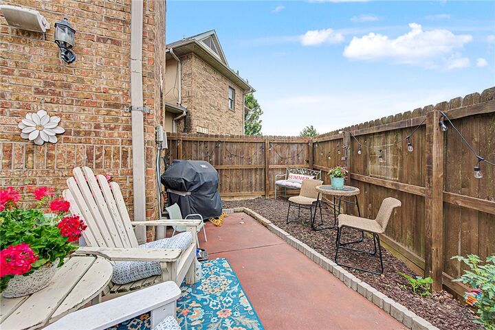 Property Photo:  2644 S Everest Avenue  AR 72758 