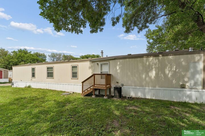 Property Photo:  1075 W 8th Street 19  NE 68649 