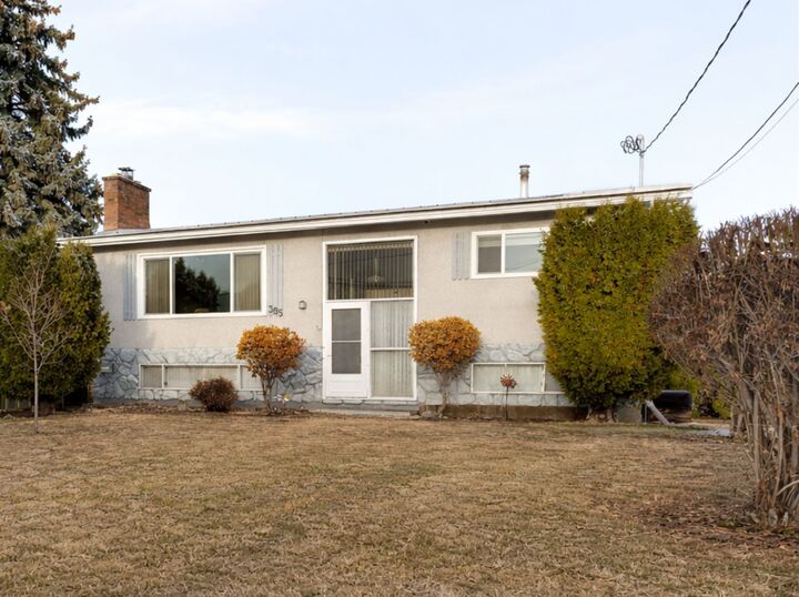 385 Perth Road — photo 1