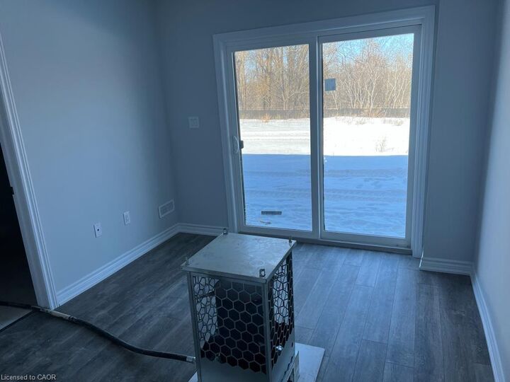 Property Photo: 290 Equestrian Way 51 ON N3E 0E7