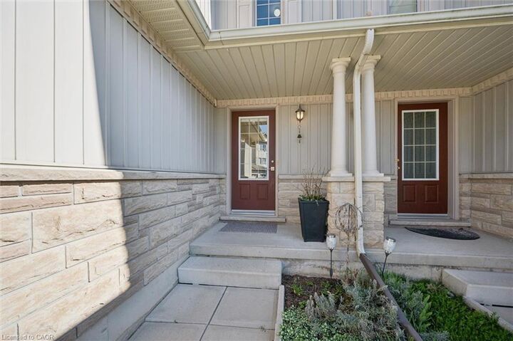 Property Photo: 85 Bankside Drive K61 ON N2N 3M4