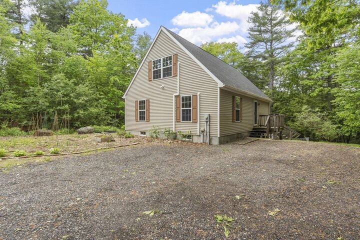 Property Photo:  22 Sunset Road  MA 01473 