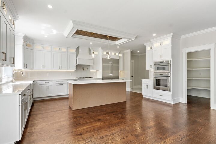 Property Photo:  86 High St  MA 01545 