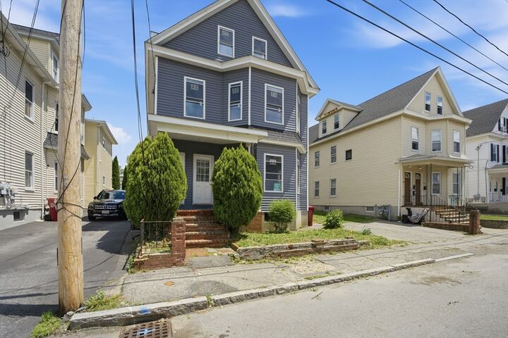 Property Photo: 176 Pleasant St MA 01852