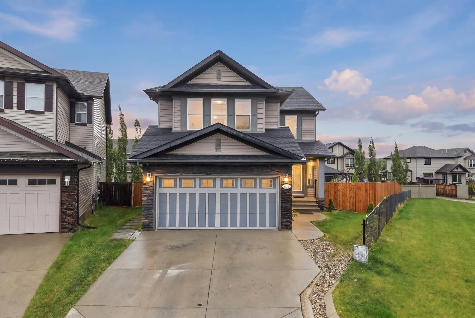 Property Photo:  2455 Kingsland View SE  AB T4A 0A6 