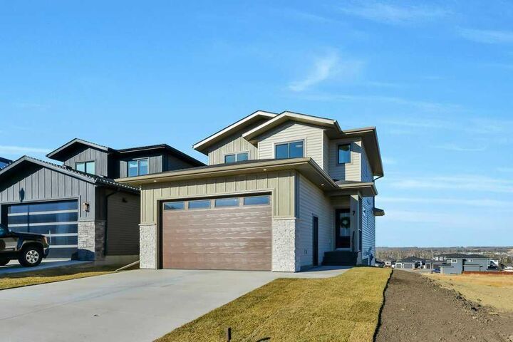 7 Vincent Gate — photo 1